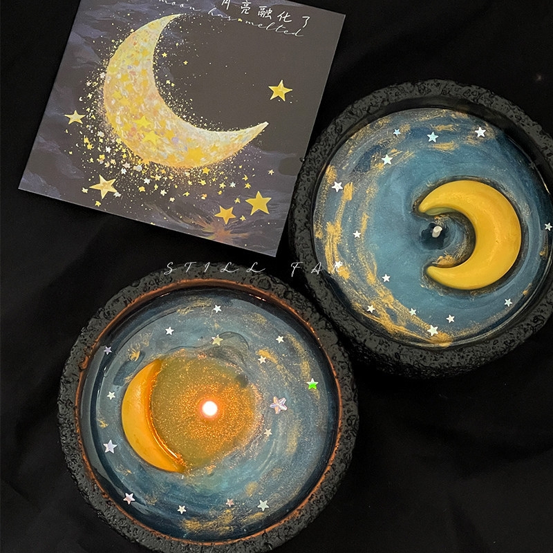شمعة ميلتينج مون المعطرة المصن - مراجعة Holiday Candle Set وسعره